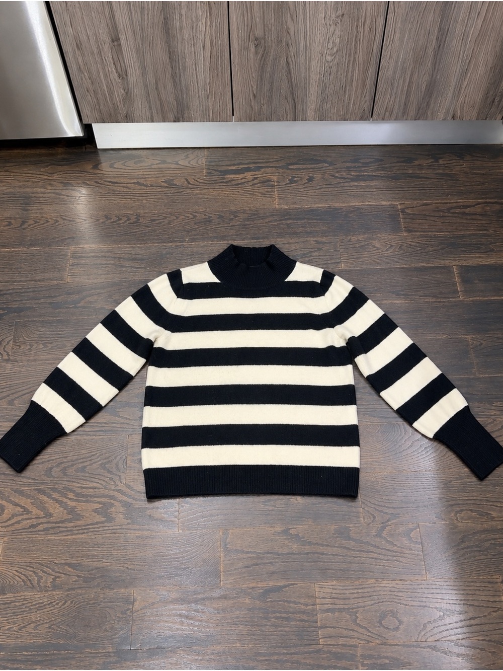 Cliché Striped Black and Cream Women's Pullover Sweater